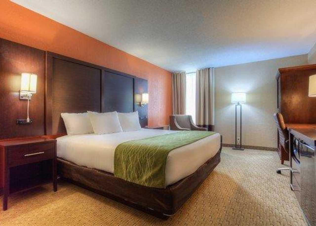 Comfort Inn & Suites Evansville Airport Bagian luar foto