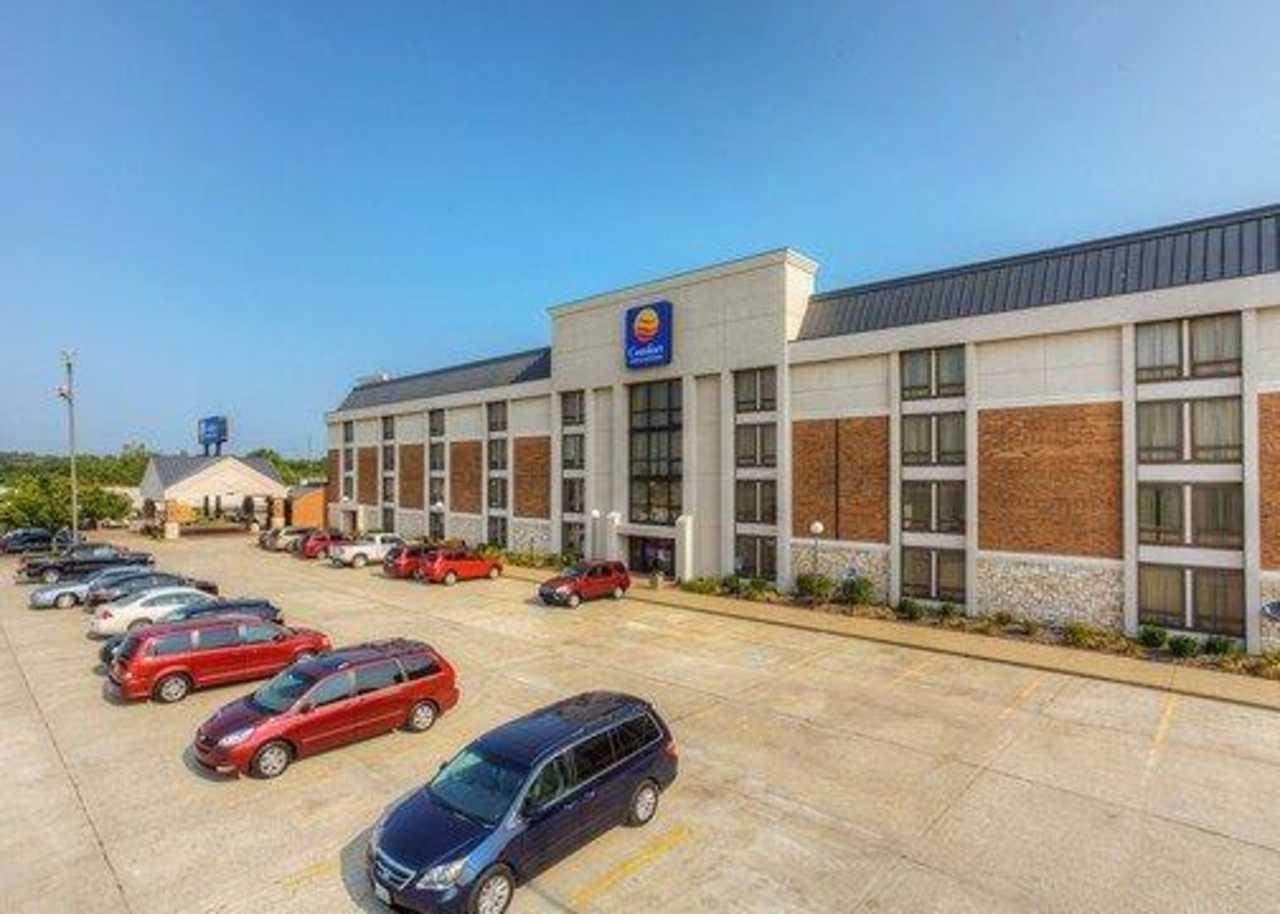 Comfort Inn & Suites Evansville Airport Bagian luar foto