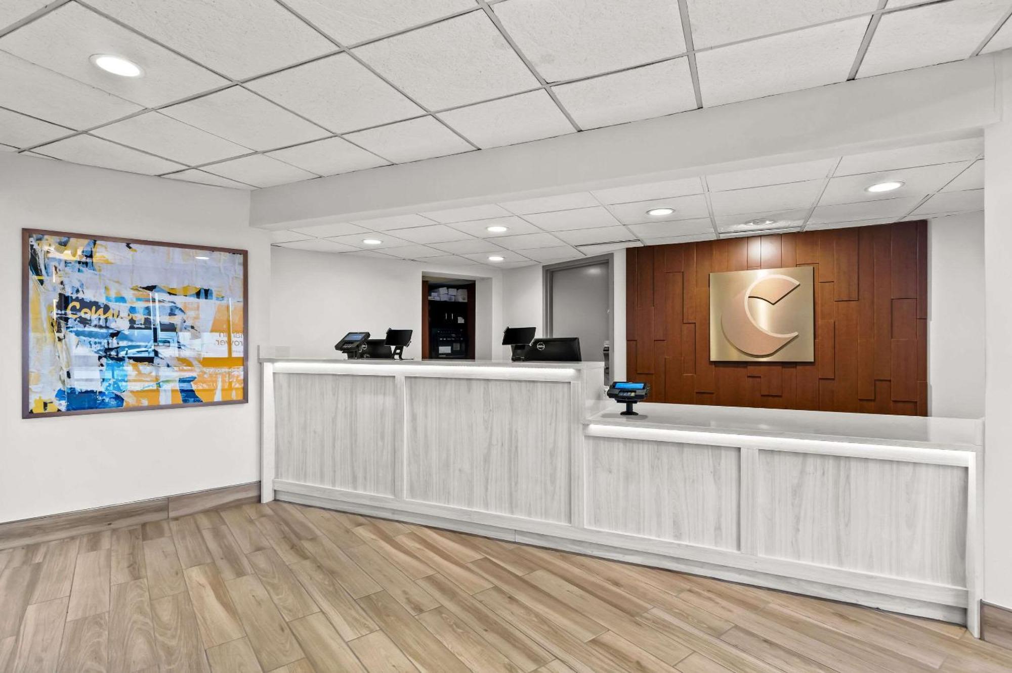 Comfort Inn & Suites Evansville Airport Bagian luar foto